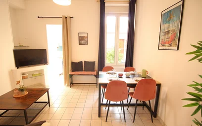 Entire apartment at Boulevard Marie et Alexandre Oyon, image 6 of 24