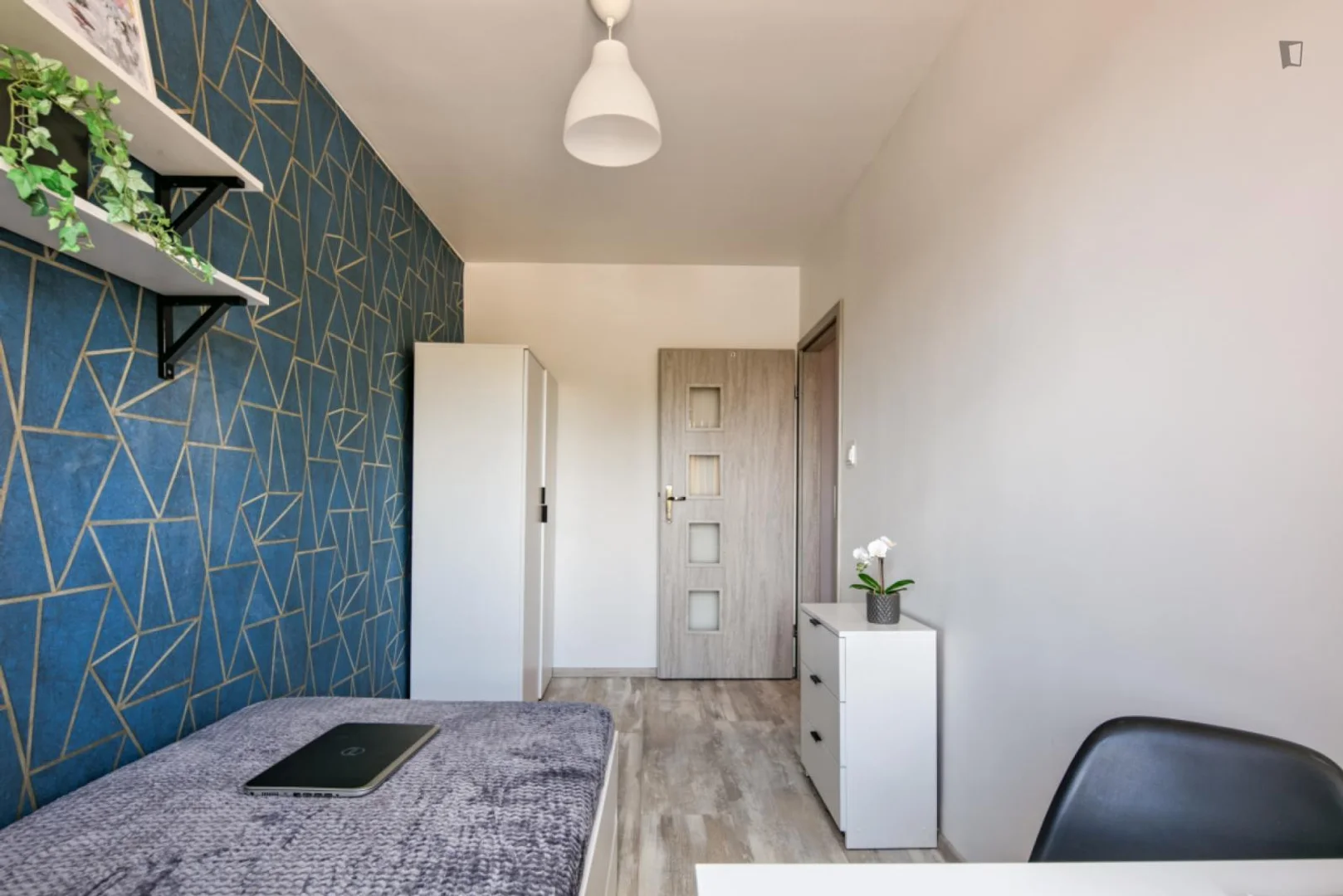 Habitación para estudiantes en  con modernas comodidades