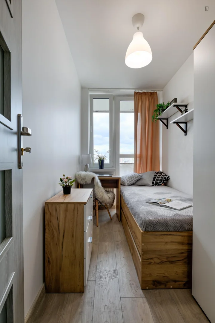 Habitación en apartamento estudiantil en alquiler en , completamente amueblado