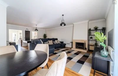 Alquiler de habitaciones por meses en {area}