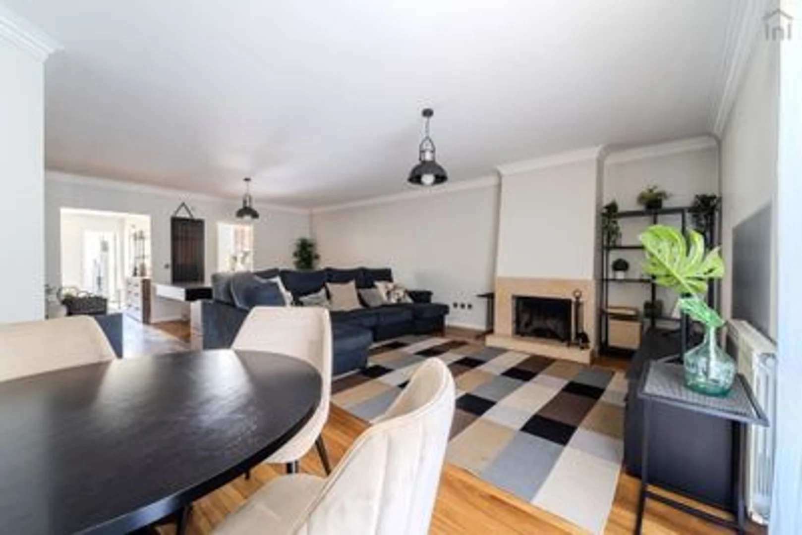 Habitación en apartamento estudiantil en alquiler en , completamente amueblado