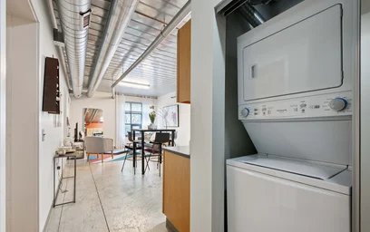 Logement entier en résidence à 369 E Gay St, Columbus, OH 43215, USA, image 18 de 23