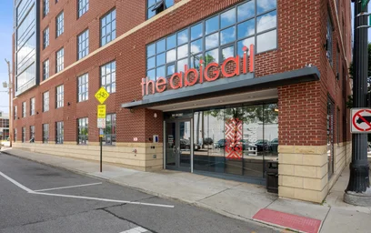 Logement entier en résidence à 369 E Gay St, Columbus, OH 43215, USA, image 22 de 23