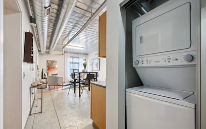 Logement entier en résidence à 369 E Gay St, Columbus, OH 43215, USA, image 5 de 23