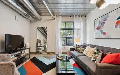 Logement entier en résidence à 369 E Gay St, Columbus, OH 43215, USA, image 6 de 23