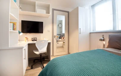 Komplette Wohnung voll möbliert in {area}