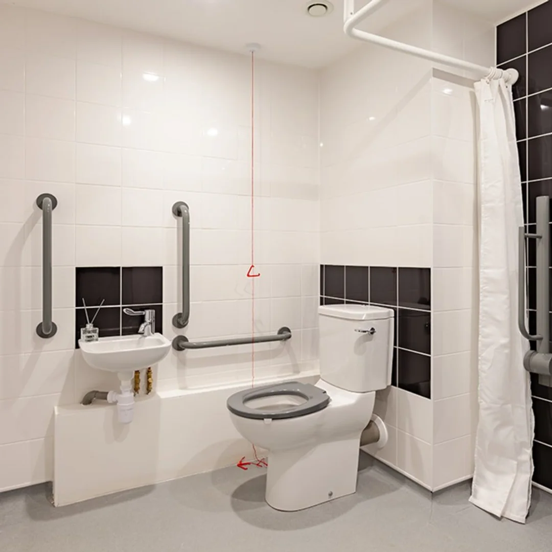 192 Erskine St, Liverpool L6 1AJ, United Kingdom         