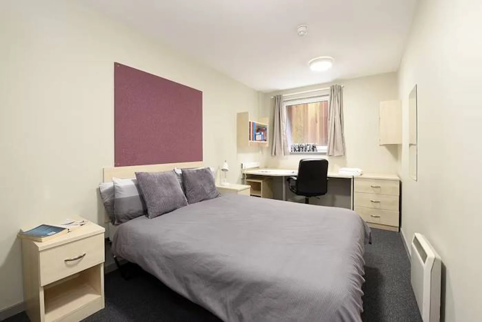 33-35 Calgary St, Glasgow G4 0XG, United Kingdom         