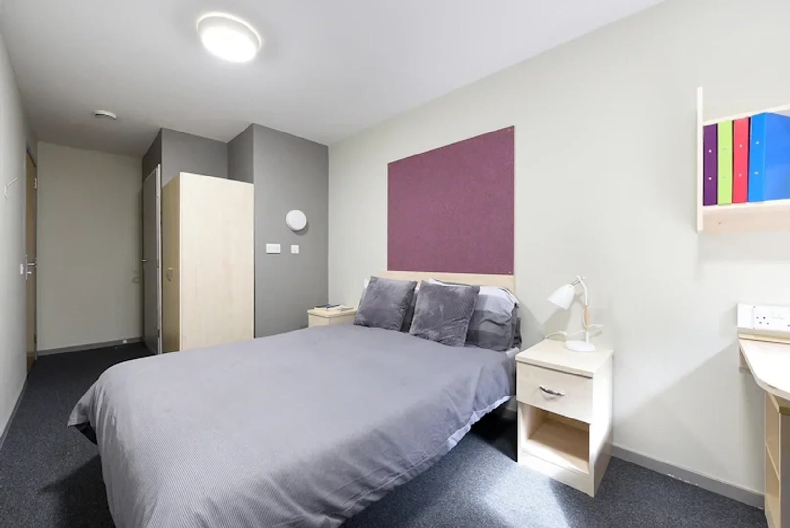33-35 Calgary St, Glasgow G4 0XG, United Kingdom         