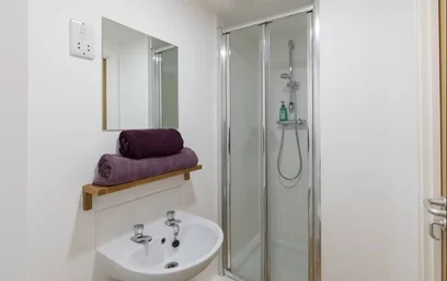 Appartamento intero in residence in 59 Edward St, Sheffield S3 7BY, United Kingdom, immagine 3 di 13
