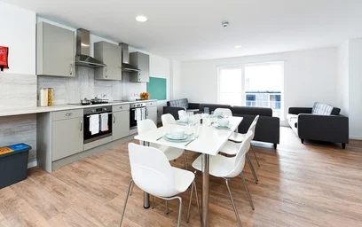 Habitación privada en residencia en 3 Pittodrie St, Aberdeen AB24 5QU, United Kingdom, imagen 5 de 30