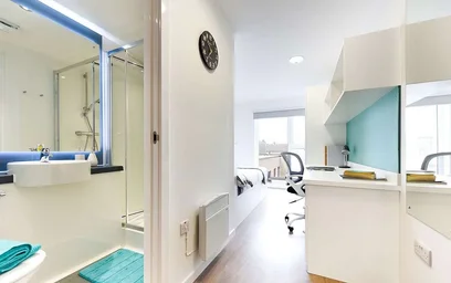 Habitación privada en residencia en 3 Pittodrie St, Aberdeen AB24 5QU, United Kingdom, imagen 2 de 23