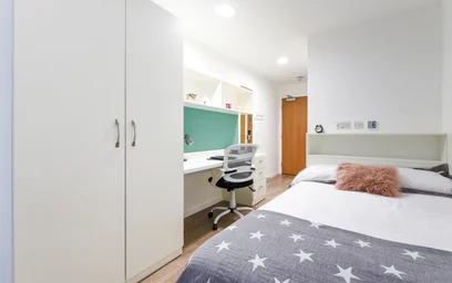 Habitación privada en residencia en 3 Pittodrie St, Aberdeen AB24 5QU, United Kingdom, imagen 13 de 23