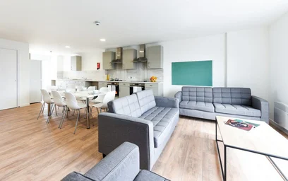 Habitación privada en residencia en 3 Pittodrie St, Aberdeen AB24 5QU, United Kingdom, imagen 18 de 23