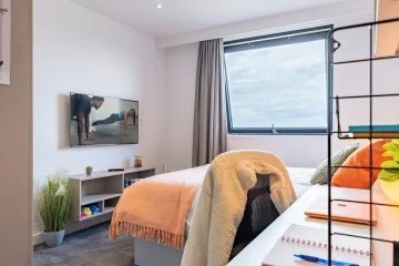 Entire apartment in residence at King William St, Salford M50 3ZP, United Kingdom, image 3 of 49