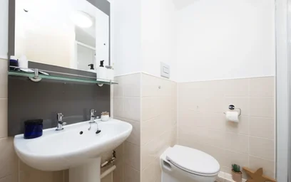 Stanza privata in residence in Liberty Living Plc, 29 Berry St, Manchester M1 2AR, United Kingdom, immagine 3 di 13
