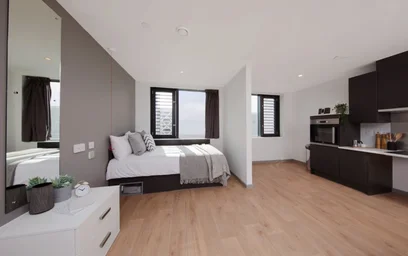 Private room in residence at 16 Merrion Way, Leeds LS2 8PT, United Kingdom, image 22 of 27