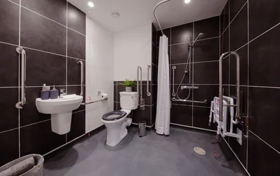 Private room in residence at 16 Merrion Way, Leeds LS2 8PT, United Kingdom, image 25 of 27
