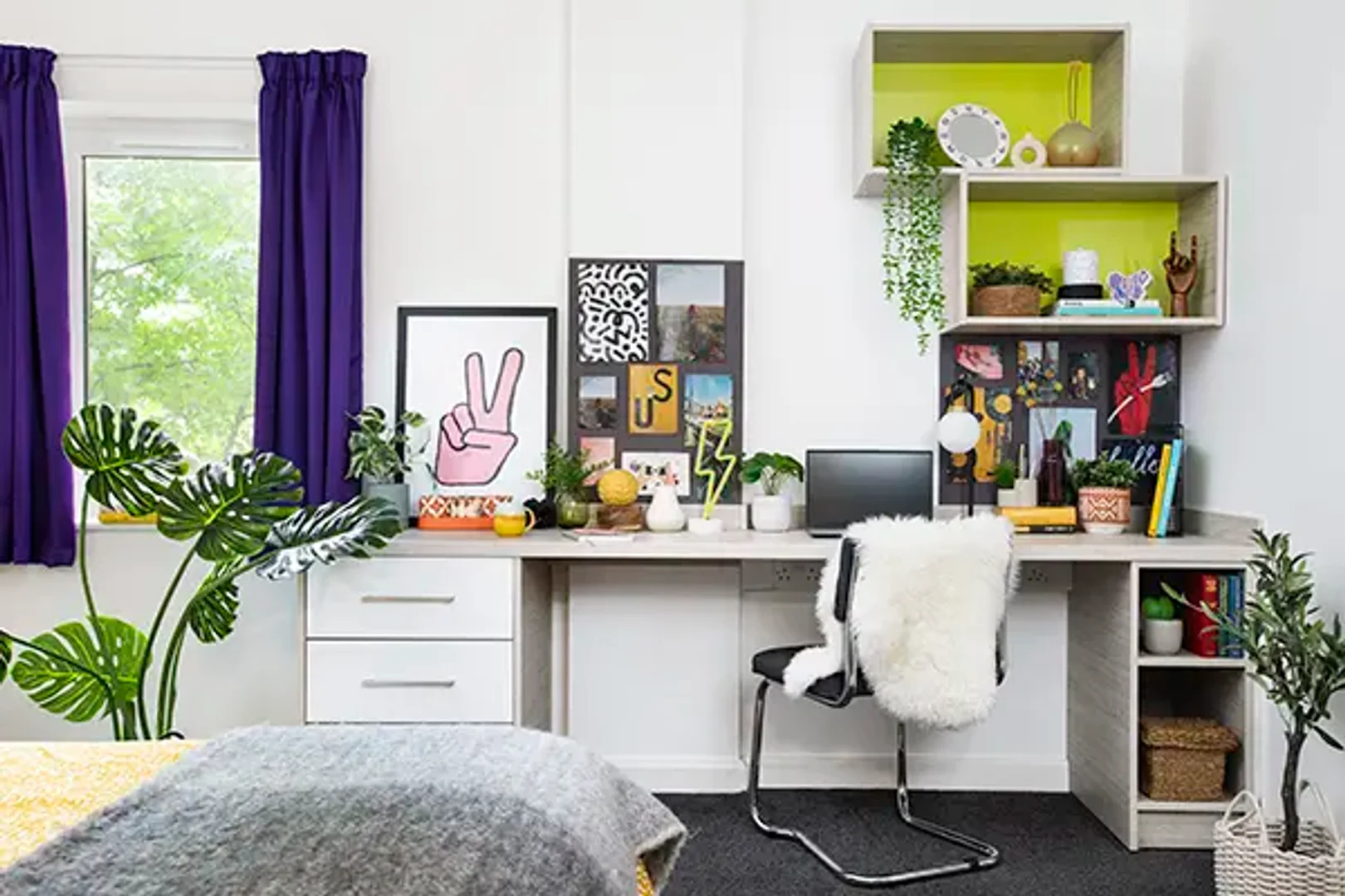 Economical student room with convenient location in 