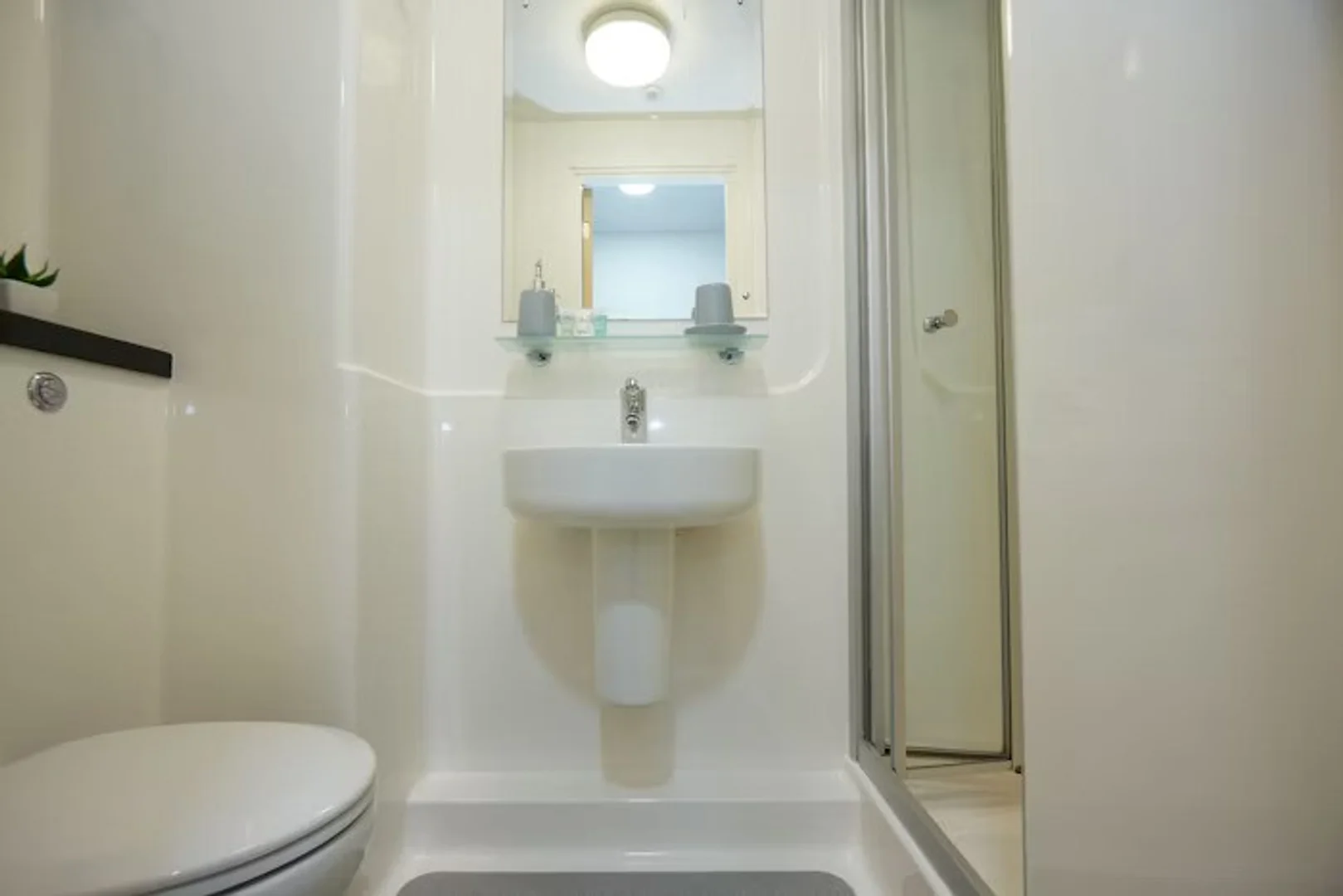 Przyjazny dla studentów pokój w  z nowoczesnymi udogodnieniami