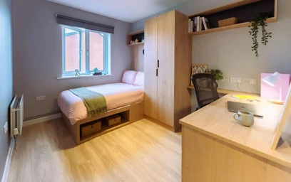 Quarto barato em {area}
