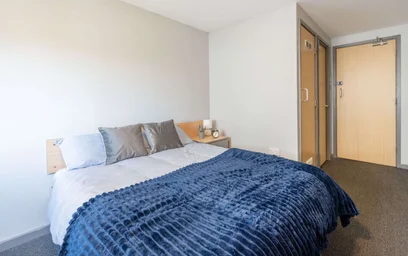 Quarto privado em residência em 1 Lineker Rd, Leicester LE2 7FZ, United Kingdom, imagem 1 de 27