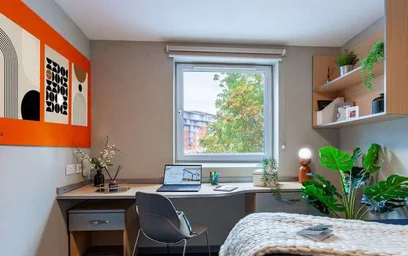 Quarto privado em residência em 1 Lineker Rd, Leicester LE2 7FZ, United Kingdom, imagem 3 de 28