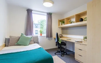 Renting rooms by the month in {area}