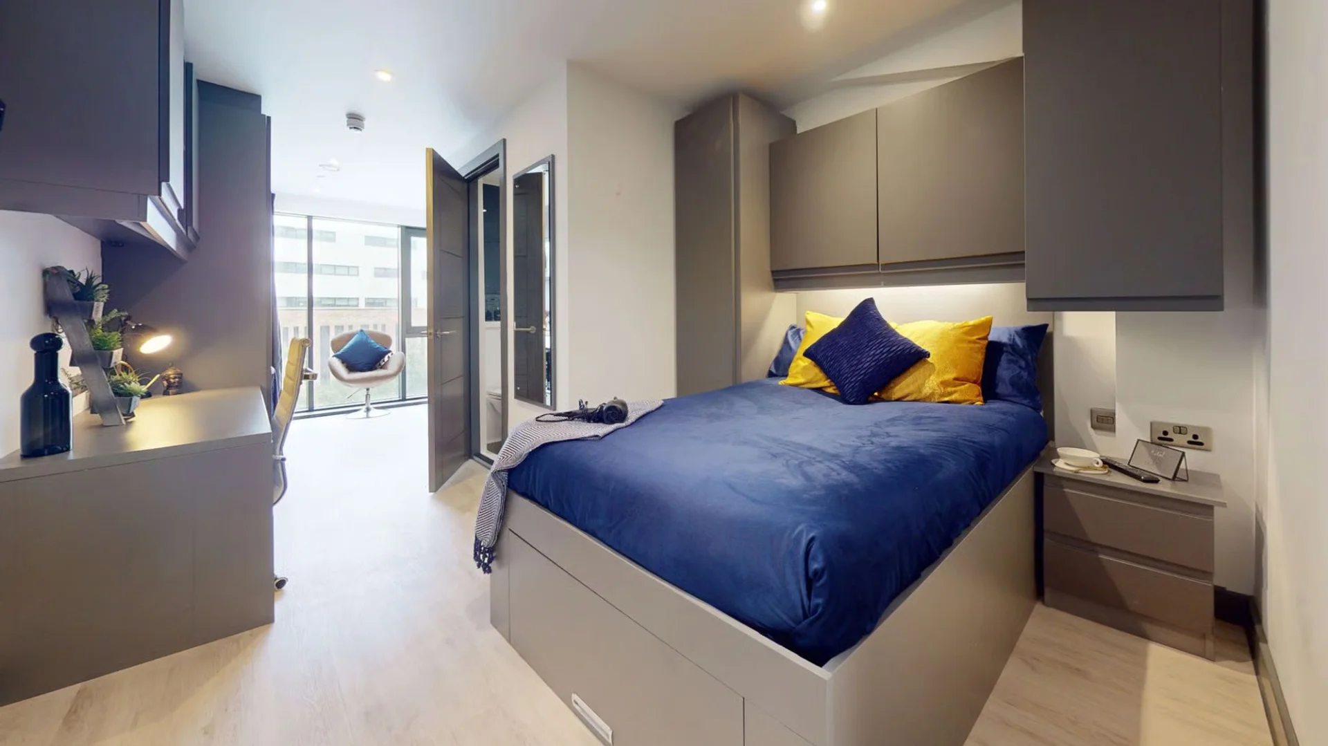 33 Parkside, Coventry CV1 2NE, United Kingdom
