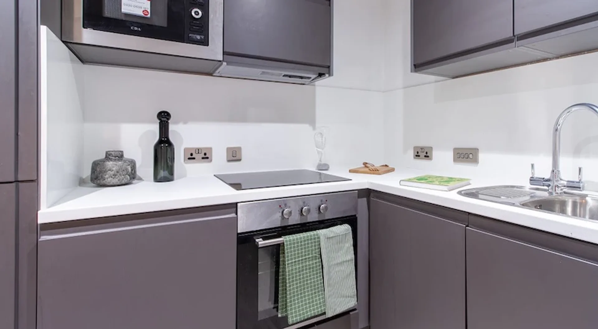 33 Parkside, Coventry CV1 2NE, United Kingdom