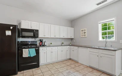 Alojamiento entero en residencia en Street, GA, Atlanta, United States, 30314, imagen 3 de 21
