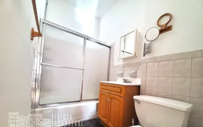 整套公寓 在住宅内 在 72 Van Buren Street,  2, Bedford-Stuyvesant, New York, NY, 11221, 14的图像9