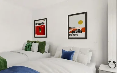 Bright private room in {area}