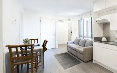 Appartamento intero in residence in 46 Thurston Rd, London SE13 7SD, United Kingdom, immagine 4 di 38