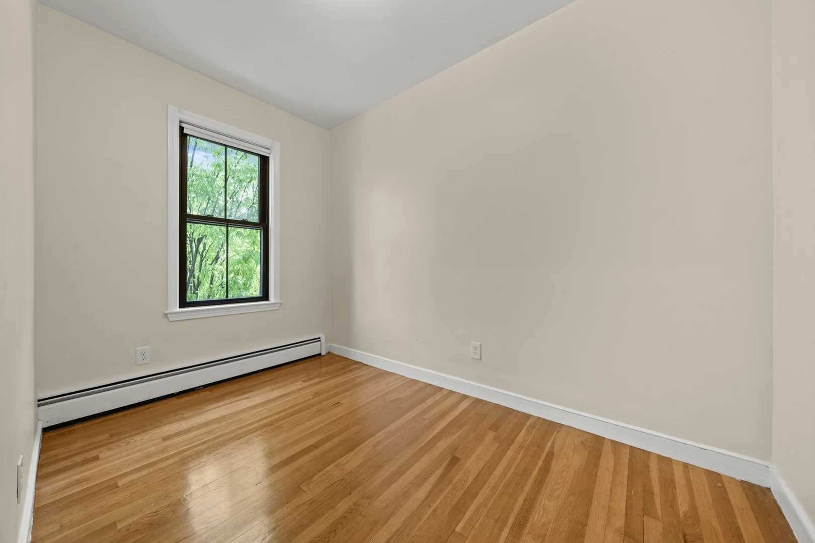 8, Wigglesworth, Unit 3, Mission Hill, Boston, MA, 02120