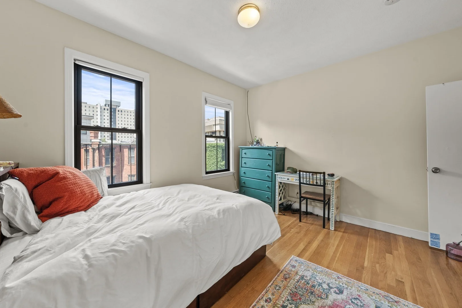 8, Wigglesworth, Unit 3, Mission Hill, Boston, MA, 02120