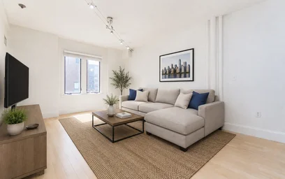 Apartamento inteiro em residência em 45-55, West Broadway, Unit 208, South Boston, Boston, MA, 02127, imagem 5 de 17