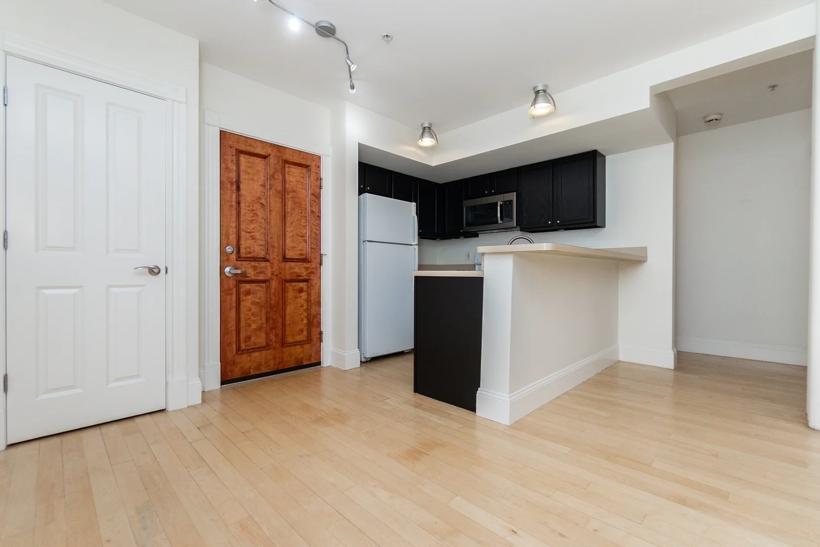 45-55, West Broadway, Unit 208, South Boston, Boston, MA, 02127