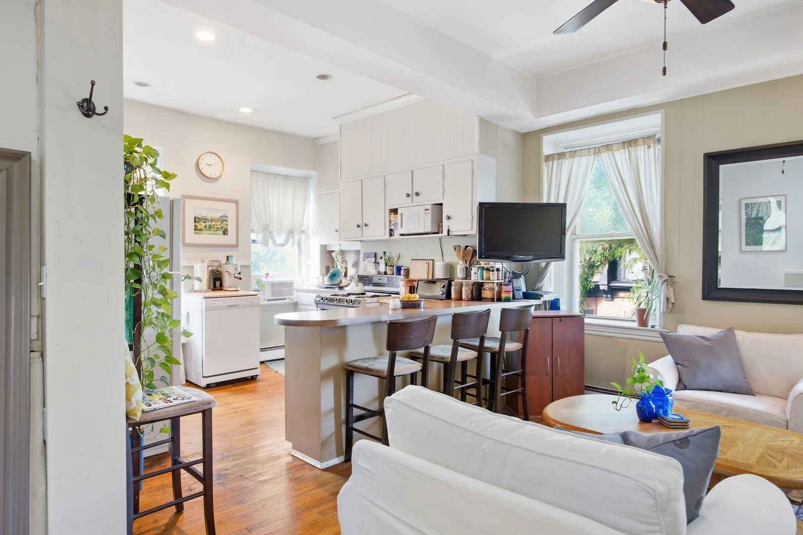 513-515, East 6th St., Unit 3, South Boston, Boston, MA, 02127