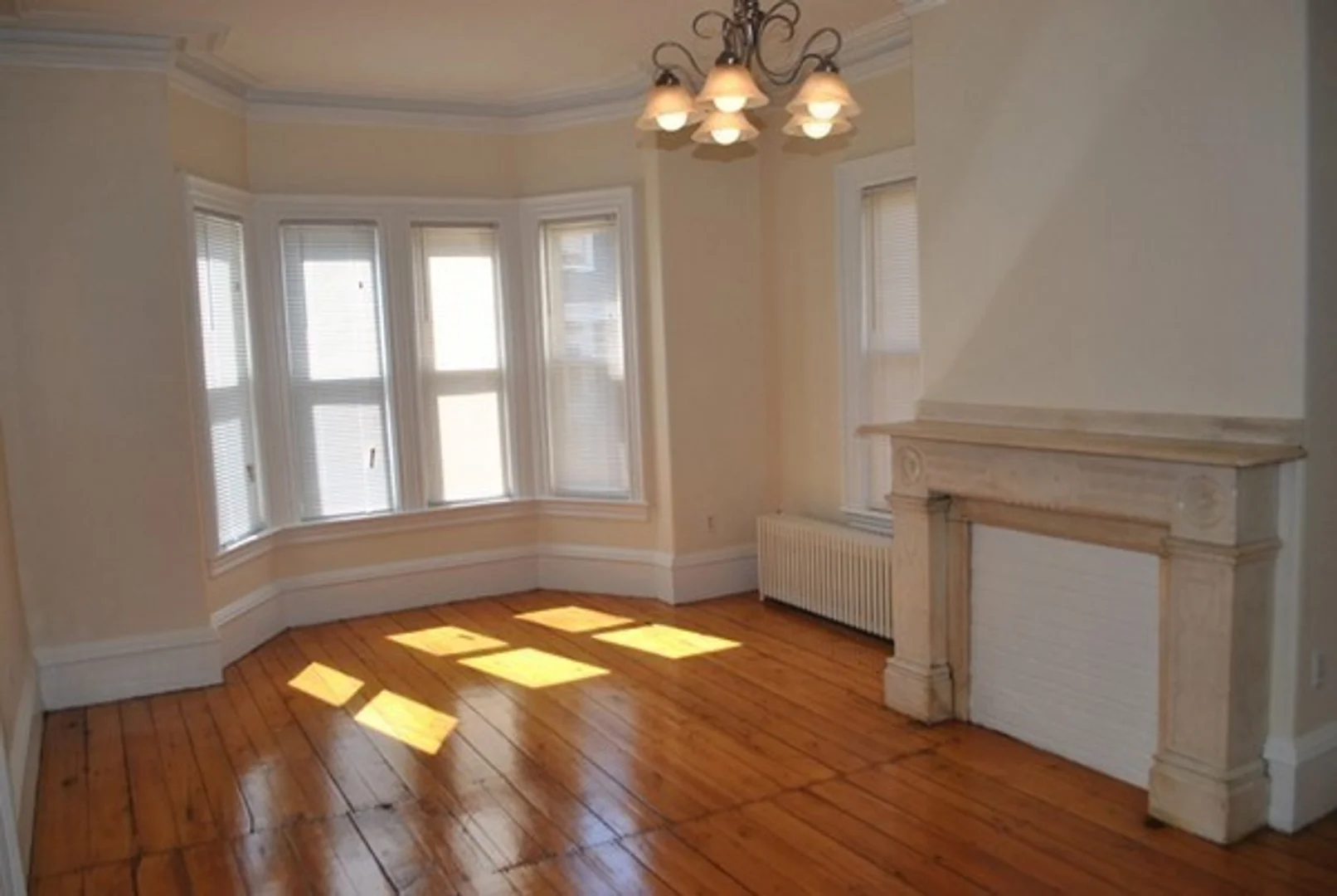 648, East 6th St., Unit 1, South Boston, Boston, MA, 02127