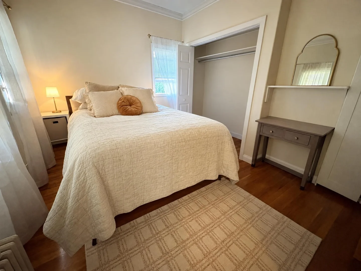 648, East 6th St., Unit 1, South Boston, Boston, MA, 02127