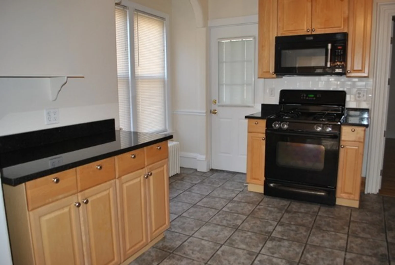 648, East 6th St., Unit 1, South Boston, Boston, MA, 02127