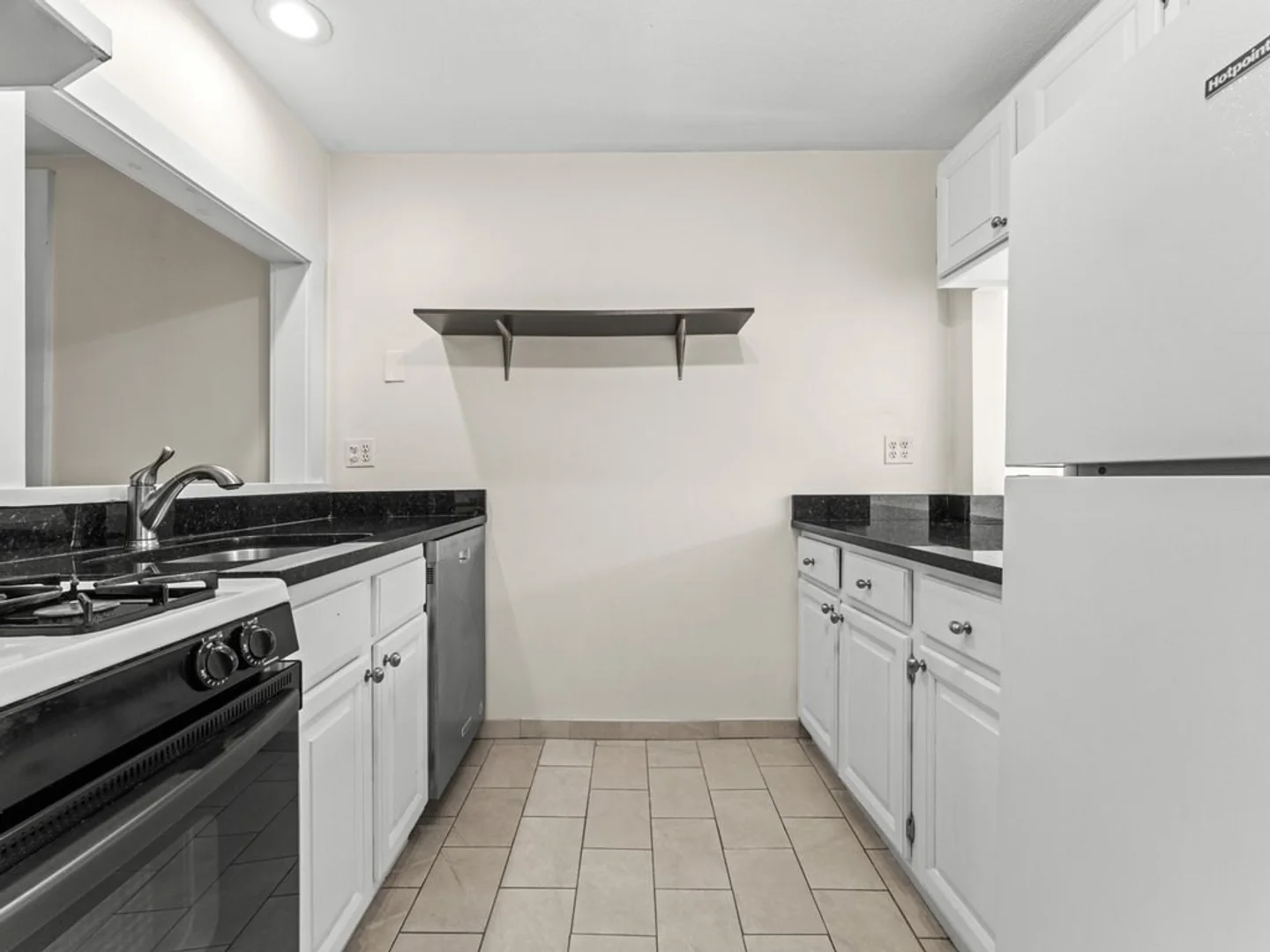 106, Pleasant St., Unit 2, Cambridgeport, Cambridge, MA, 02139