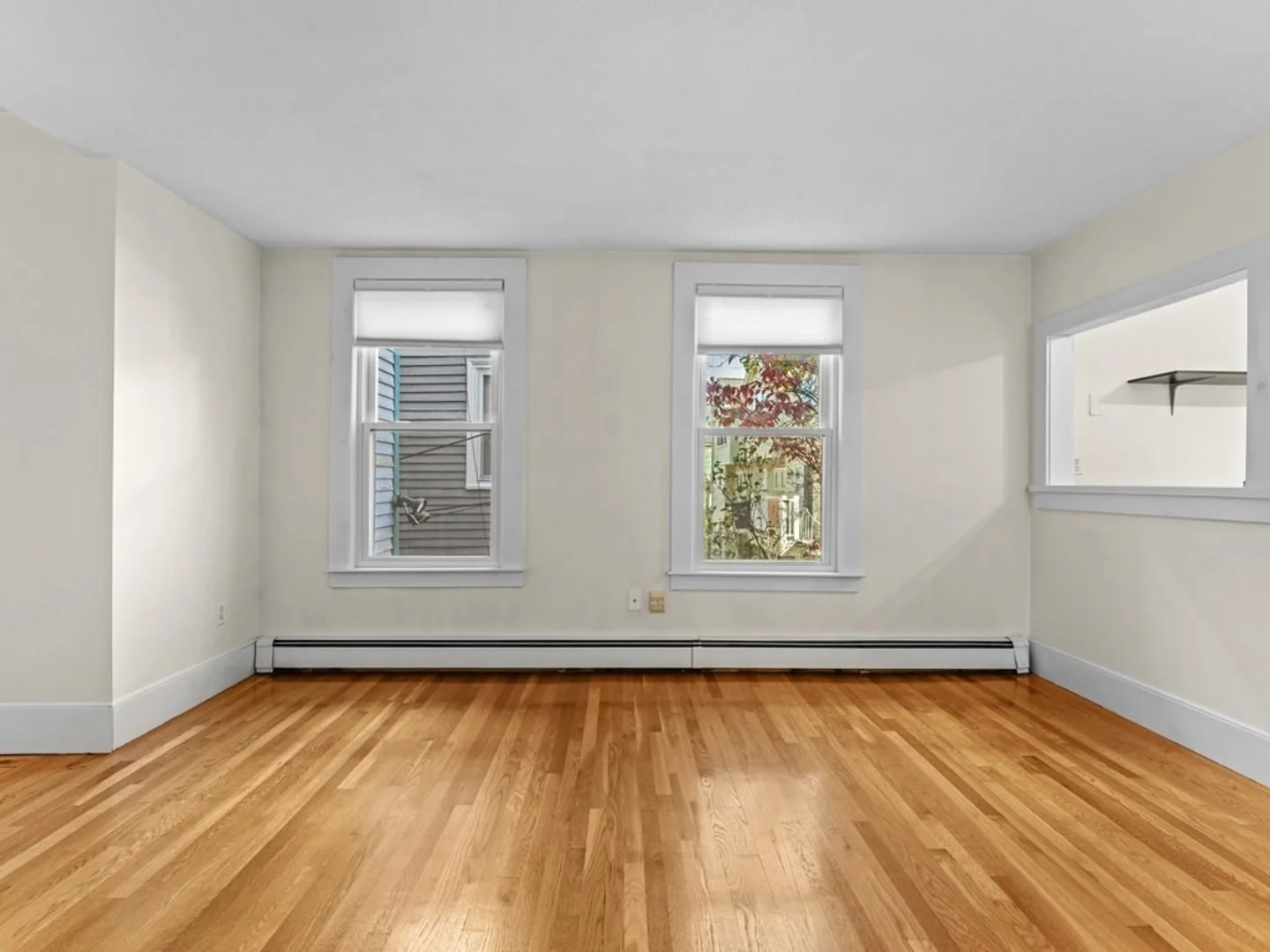 106, Pleasant St., Unit 2, Cambridgeport, Cambridge, MA, 02139