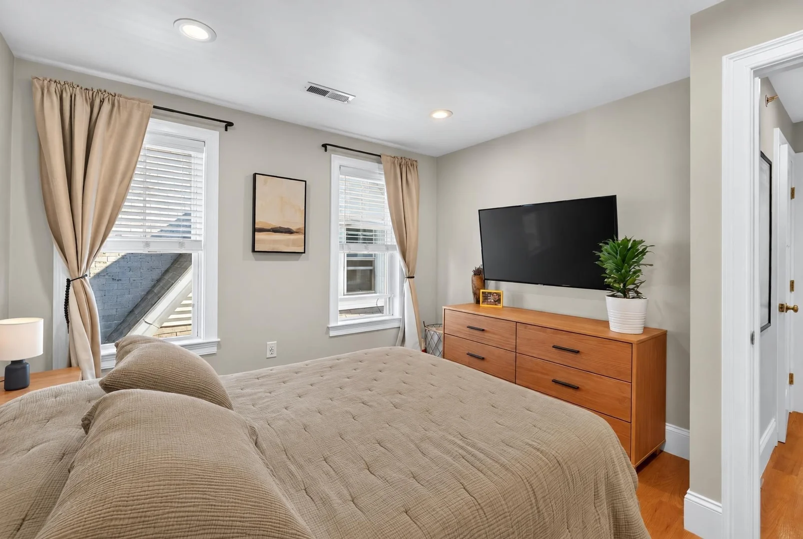 59, Lonsdale, Unit PH3, Dorchester, Boston, MA, 02124