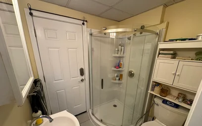 Studio en résidence à 735, Somerville Ave., Unit 1, Spring Hill, Somerville, MA, 02143, image 3 de 16