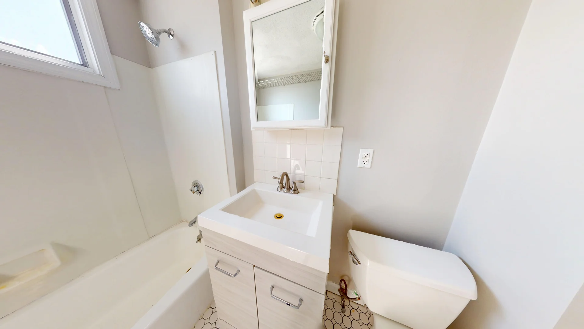 3899, Washington St., Unit 2, Jamaica Plain, Boston, MA, 02131