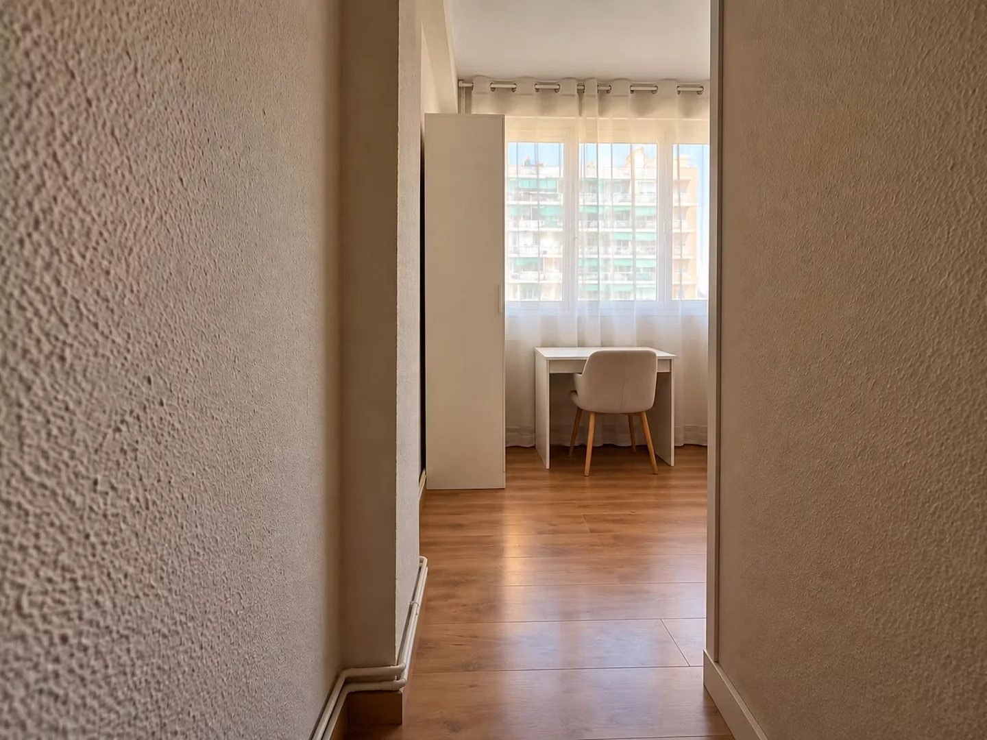 Habitación estudiantil económica con ubicación conveniente en 