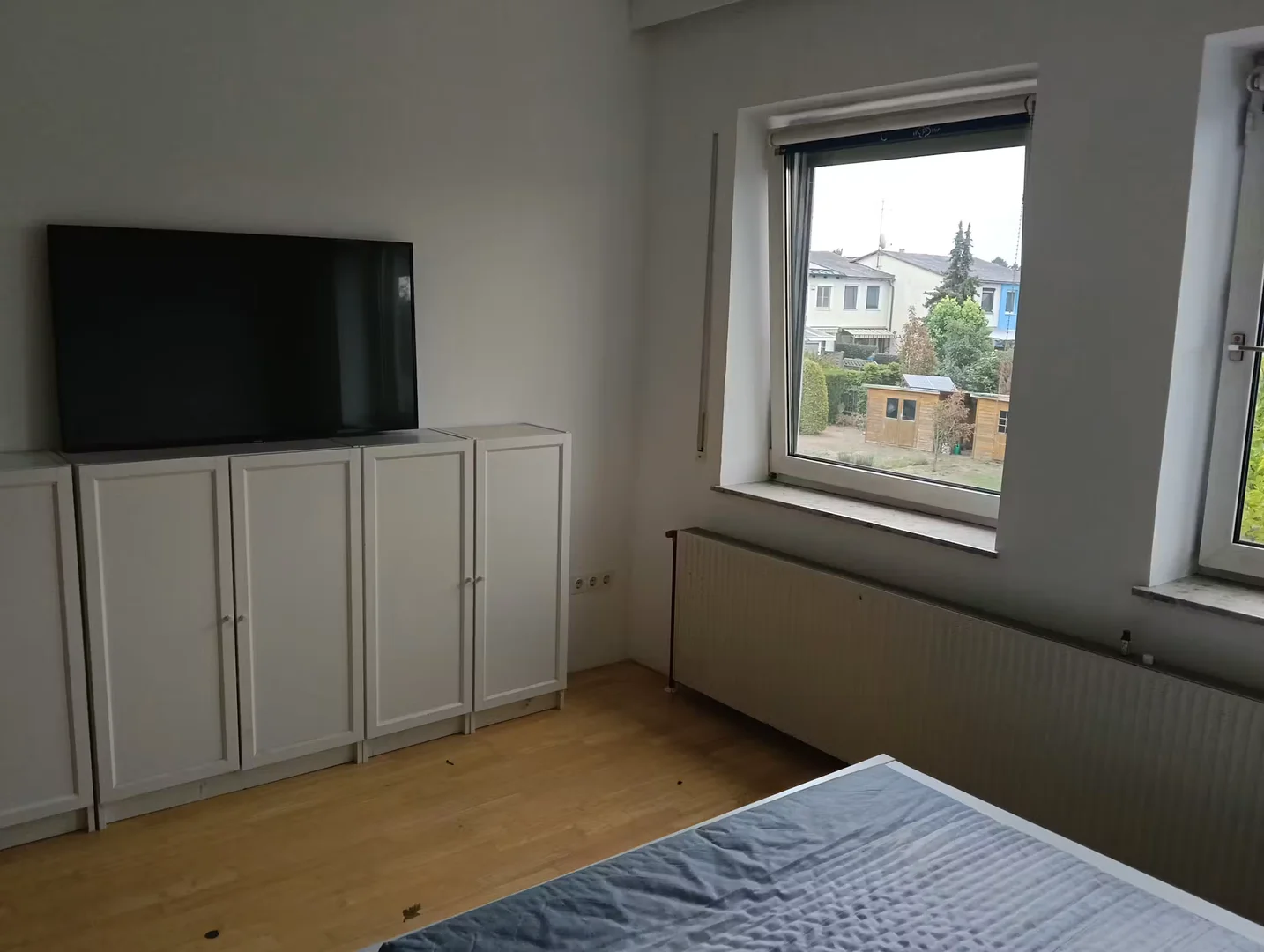 Chambre conviviale pour les étudiants dans  avec des équipements modernes
