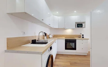Habitación privada en 12 Rue de Provence, 13004 Marseille, France, imagen 12 de 14